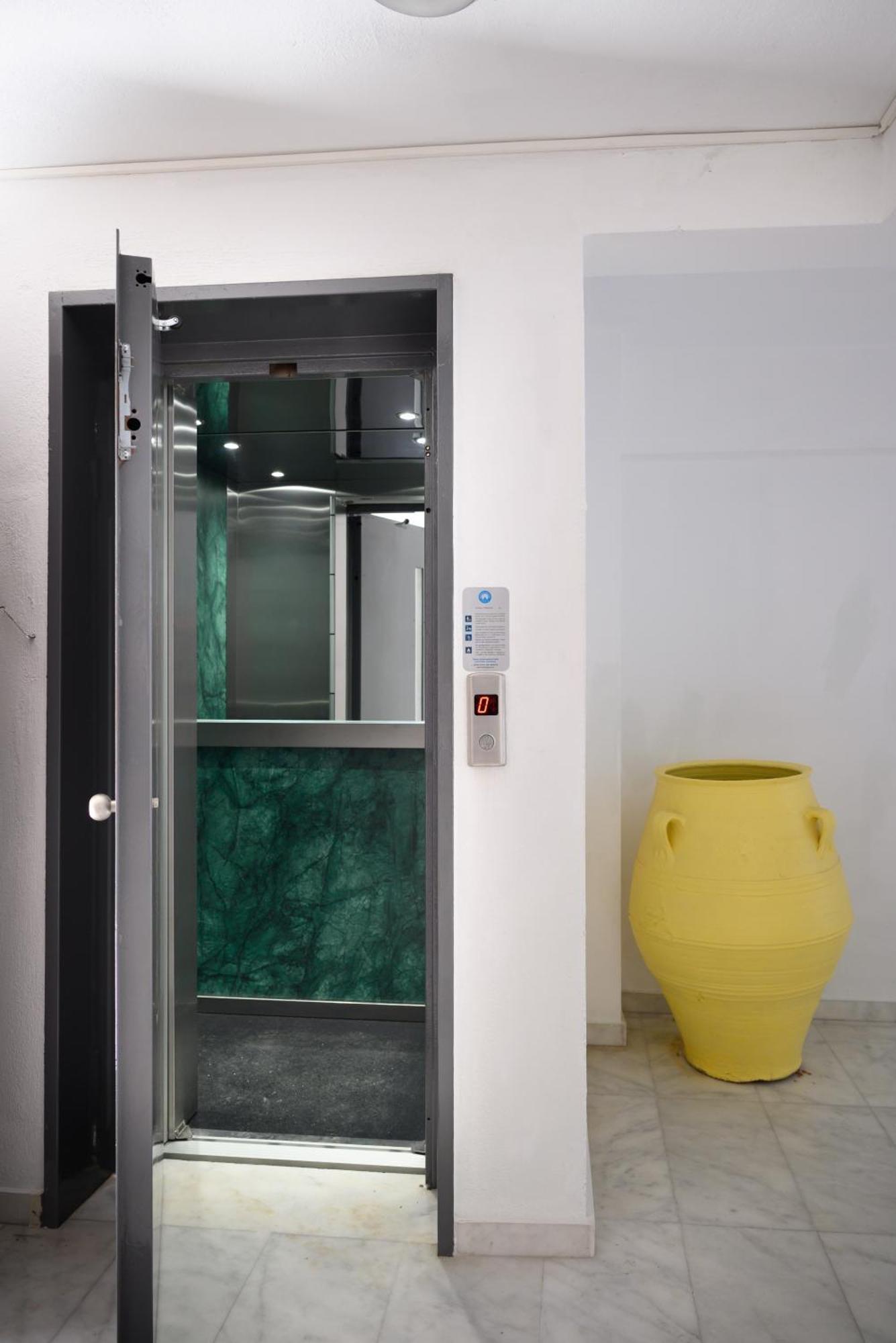 Luxury Studio Apartment In The City Center Agios Nikolaos  Exterior photo